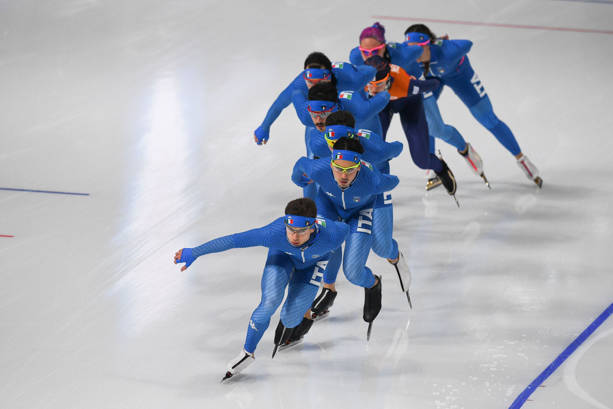 Italian speed skaters prepare for competition ©Getty Images
