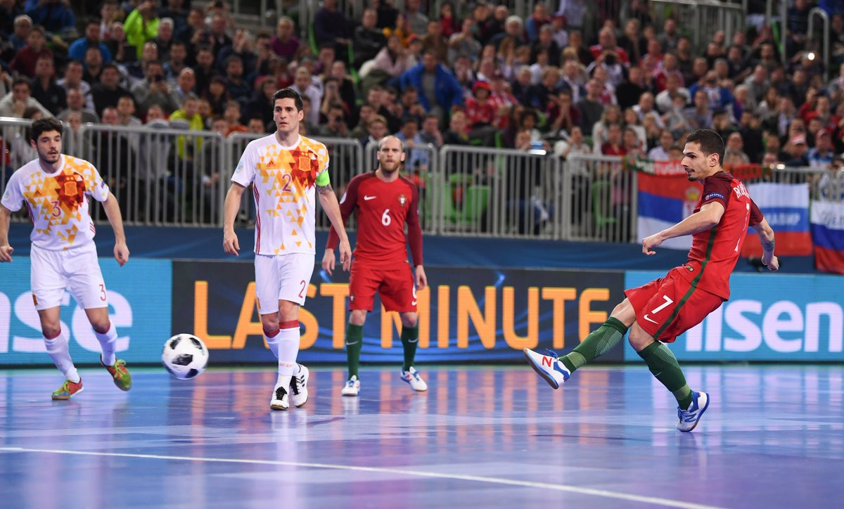 Bruno Coelho scored an extra-time penalty to give Portugal a 3-2 victory over neighbours Spain in the final of the UEFA Futsal Championship and a maiden title in the tournament ©UEFA