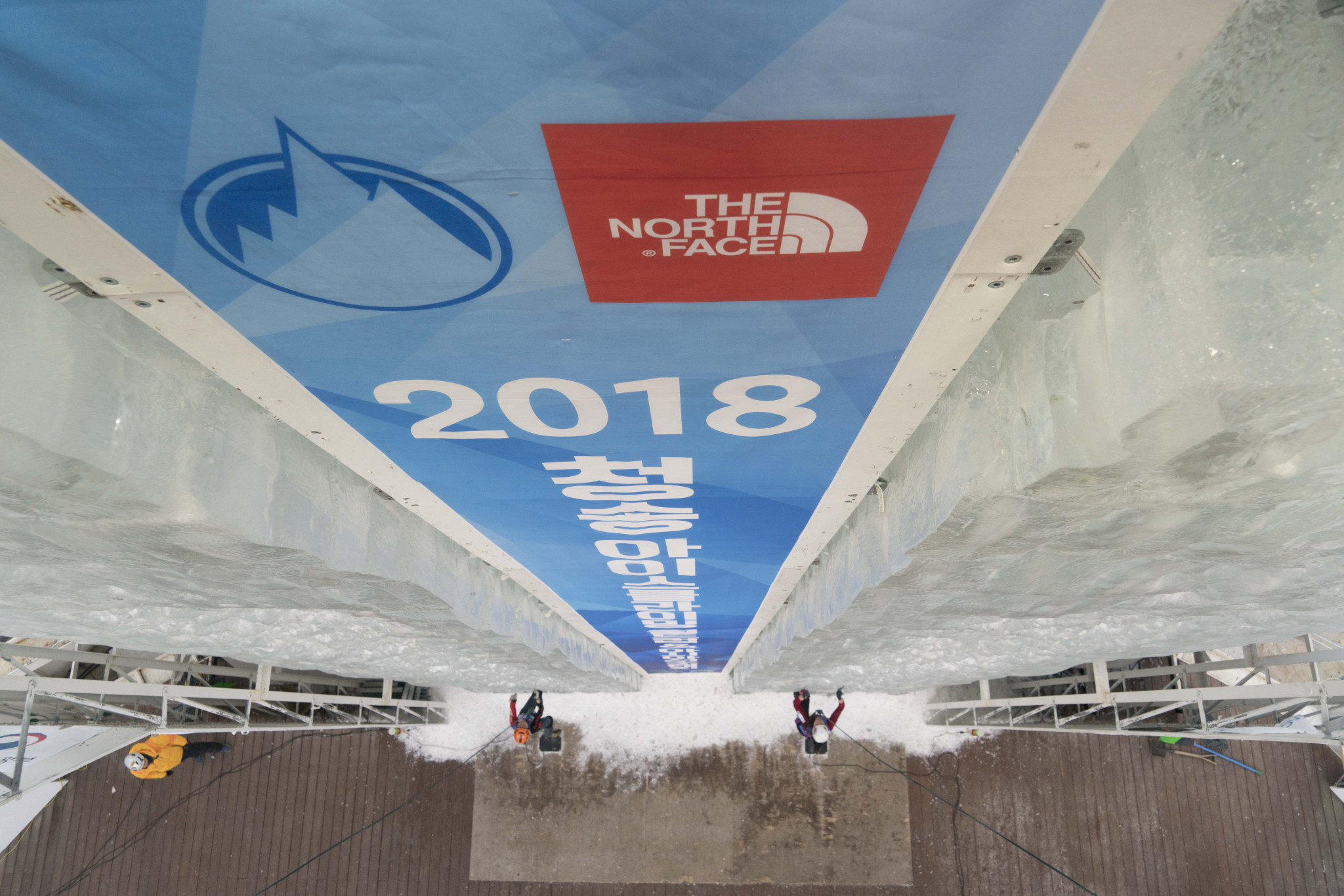 Russians dominate UIAA Ice Climbing World Cup in Cheongsong