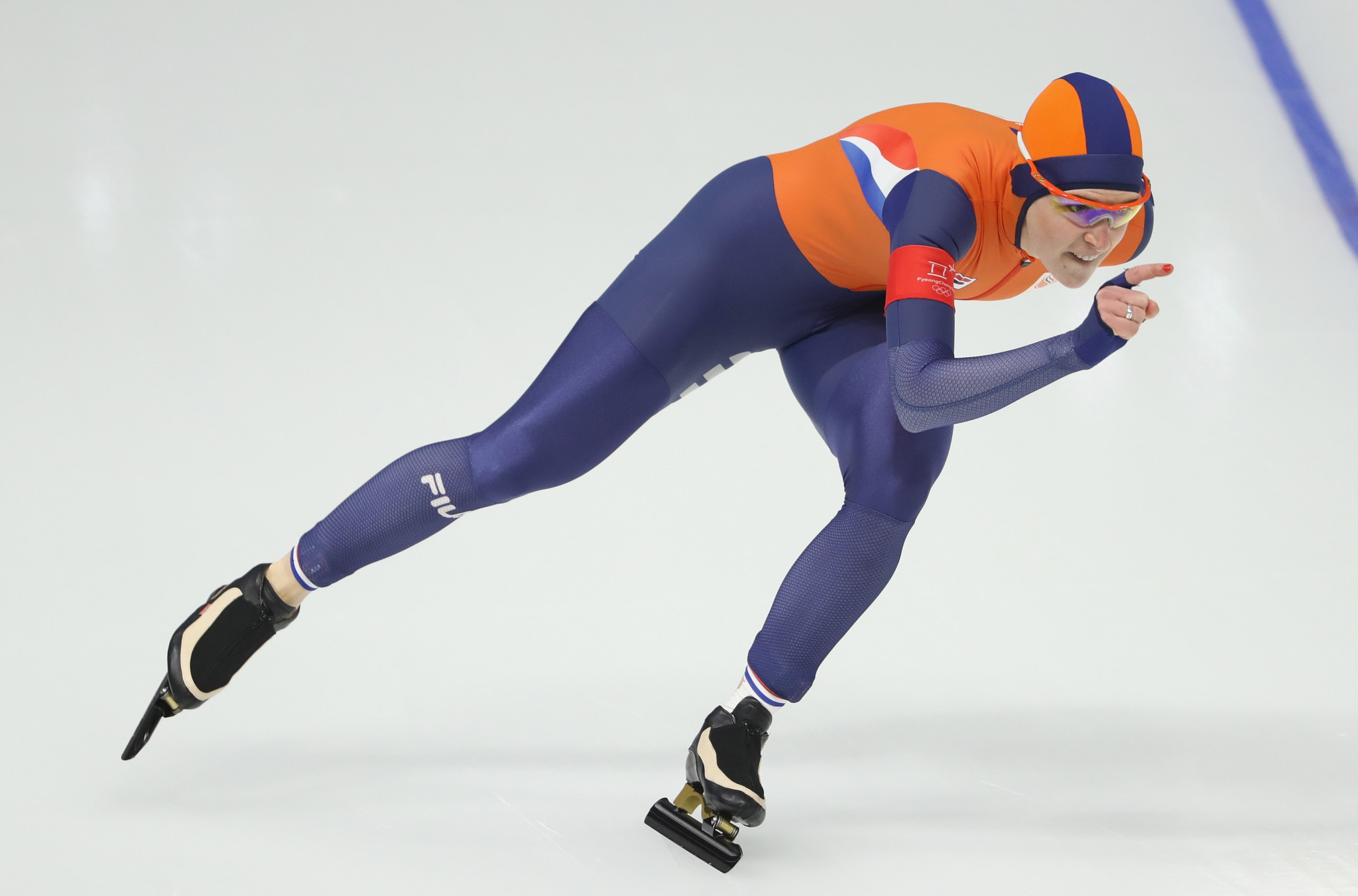 Wüst becomes first Dutch Olympian to win five gold medals after speed skating win