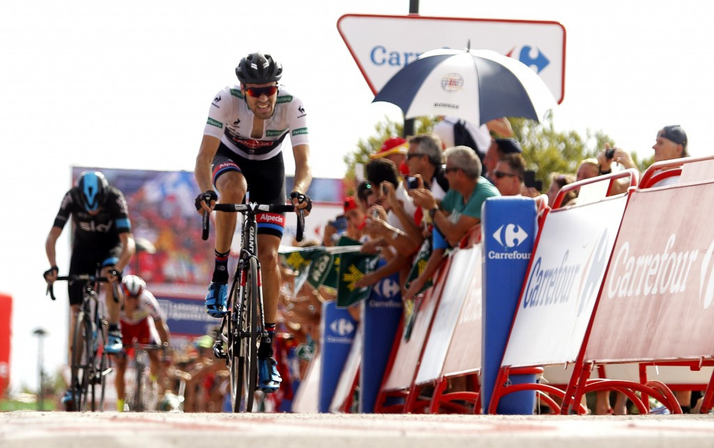 Tom Dumoulin fought off Chris Froome to win stage nine of the Vuelta a Espana ©Getty Images