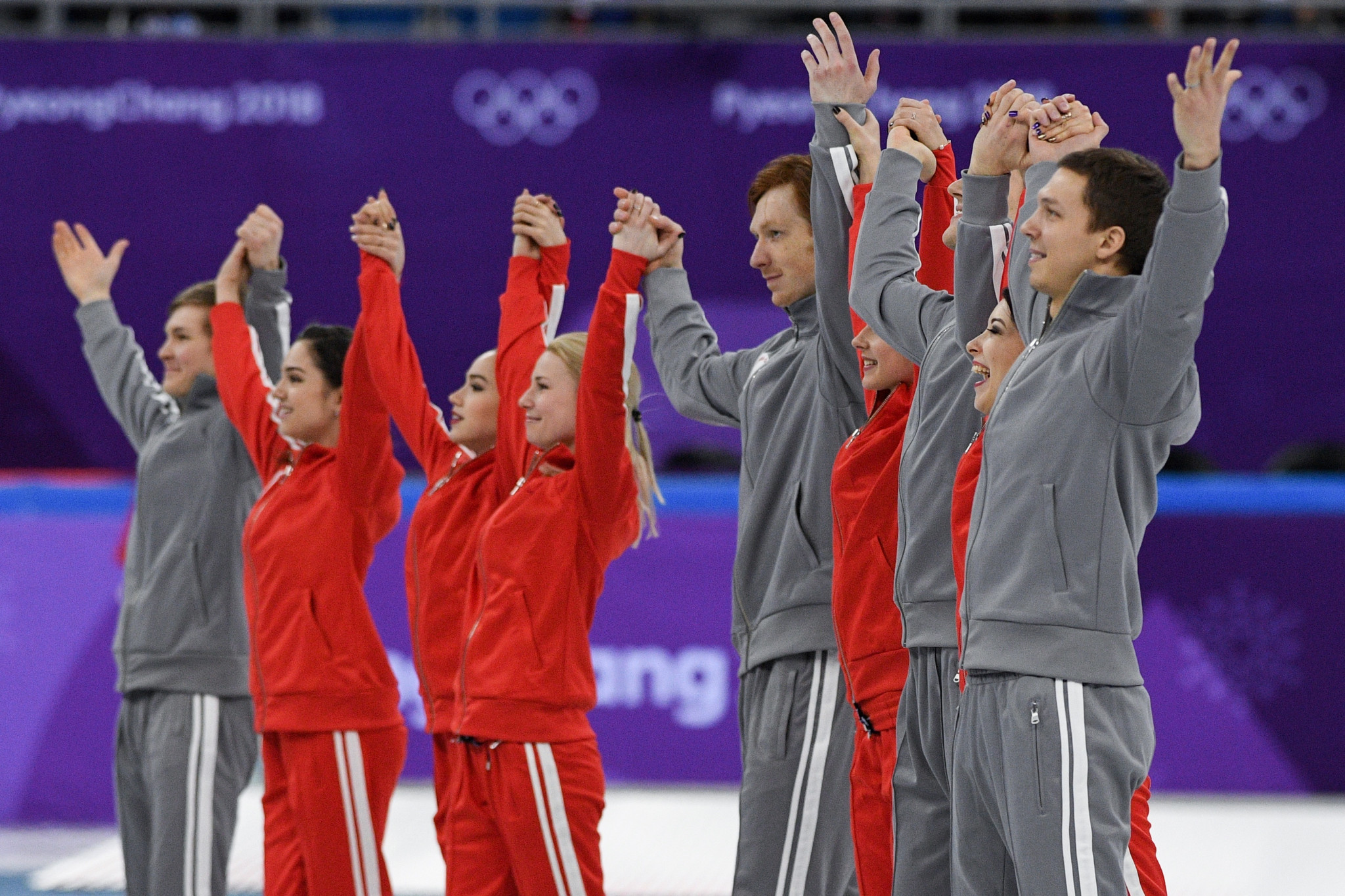 Russia’s figure skating team, which won silver here at Pyeongchang 2018 yesterday, paid their respects to those killed in the plane crash ©Getty Images