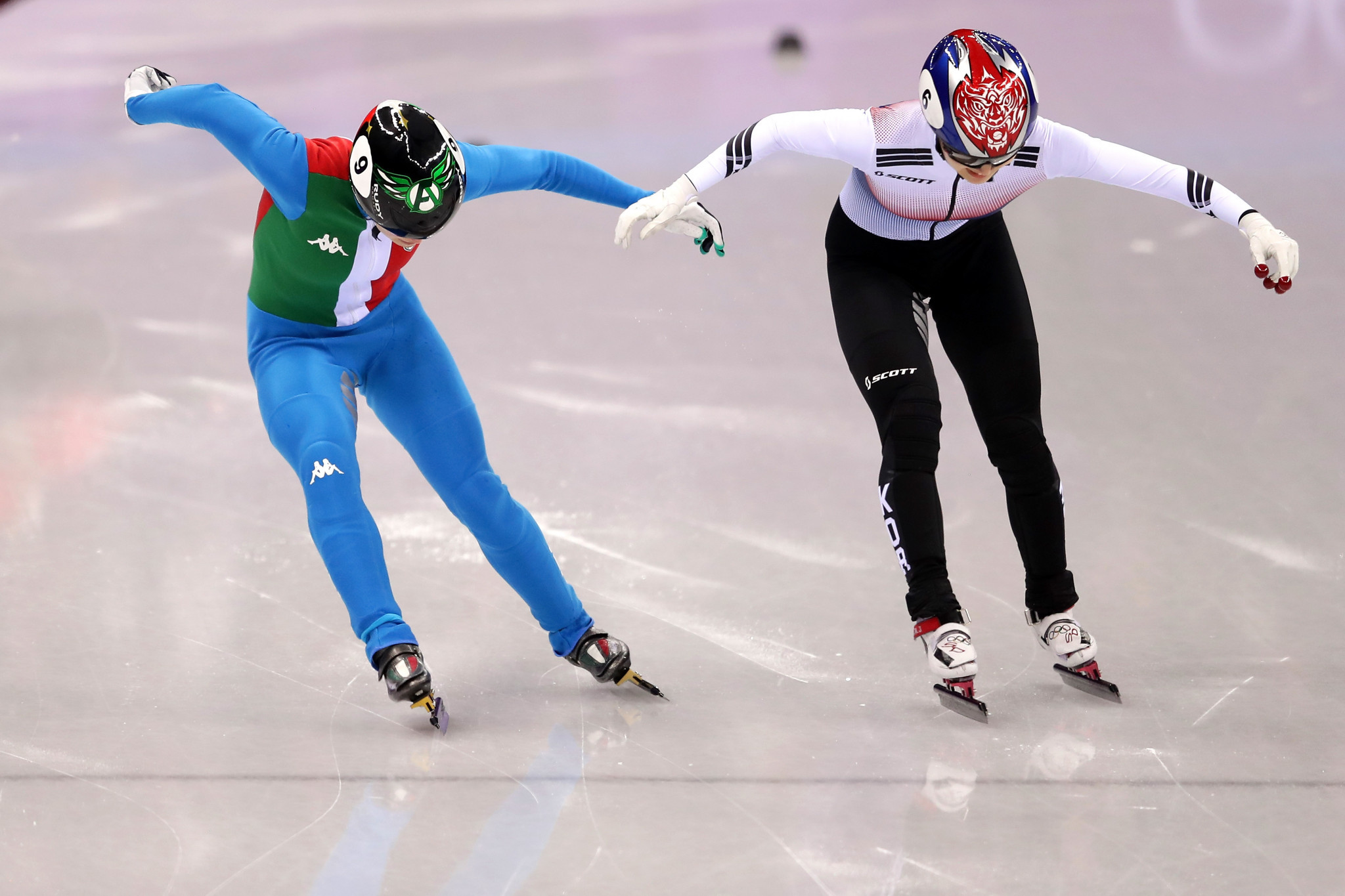 Arianna Fontana went over the line just ahead of South Korea's Choi Minjeong, who was then penalised for impeding and lost out on the silver medal ©Getty Images