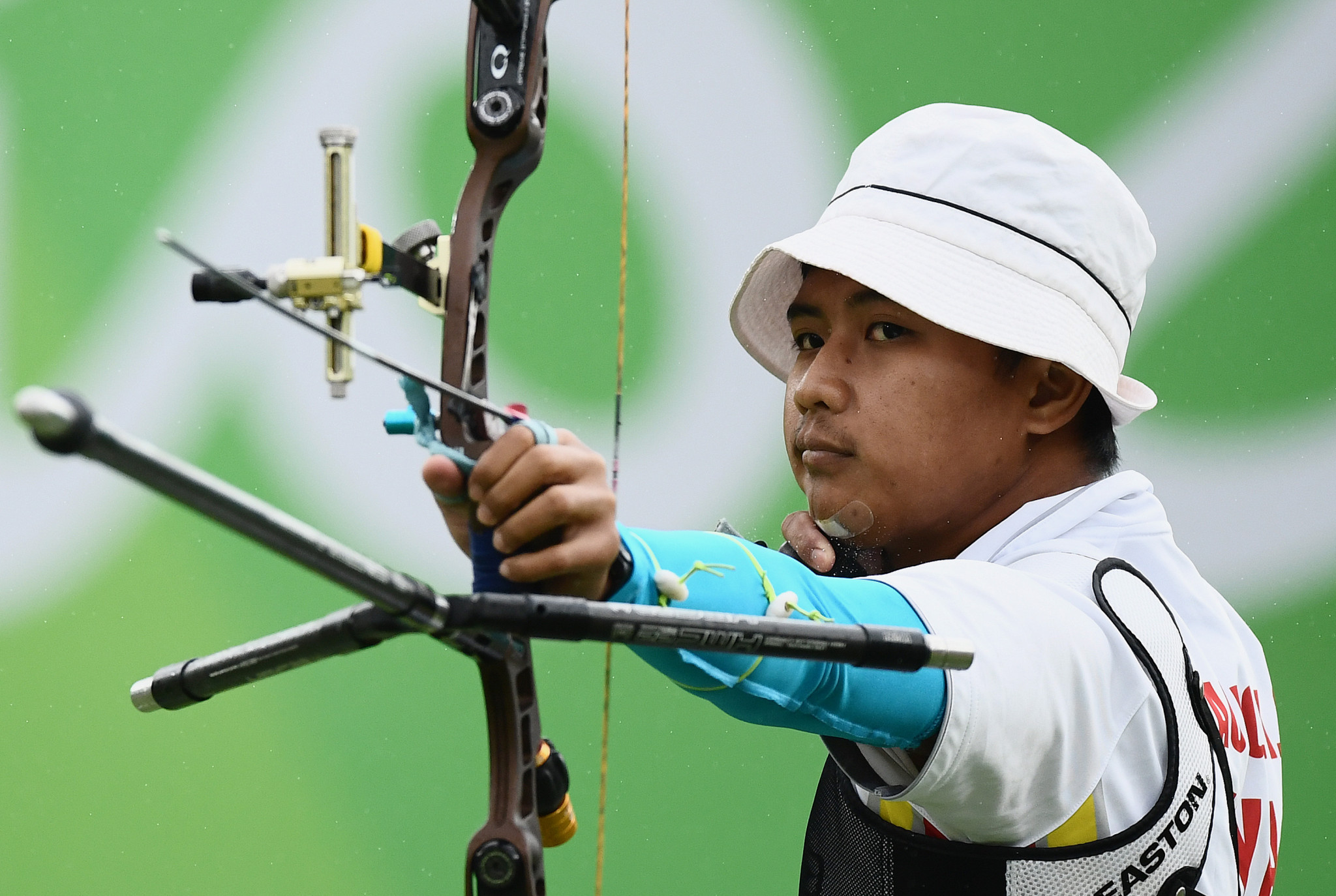 Riau Ega Agatha led Indonesia to the men's recurve final in Jakarta ©Getty Images