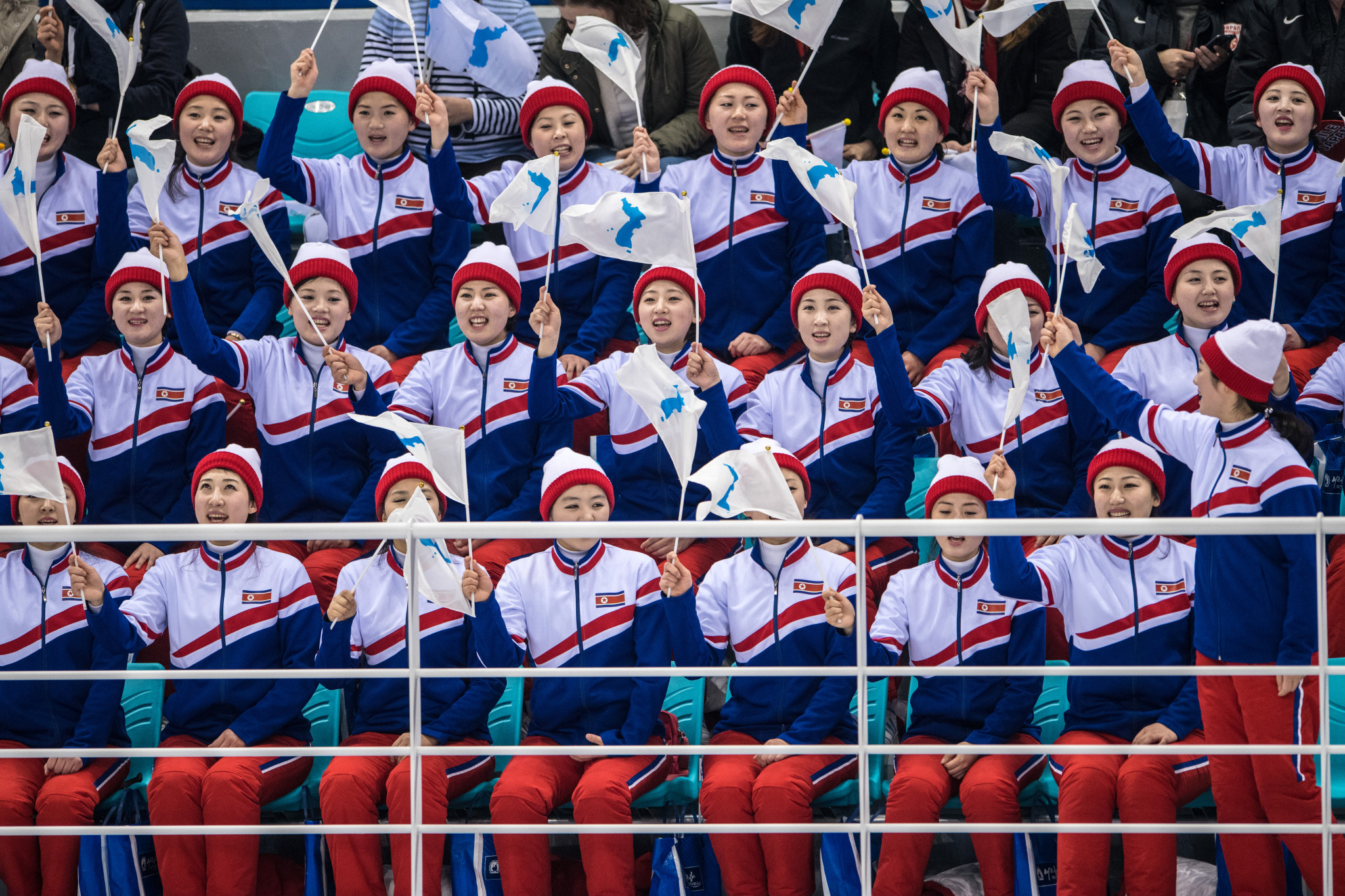 Cheerleaders support the unified Korean ice hockey team ©Getty Images