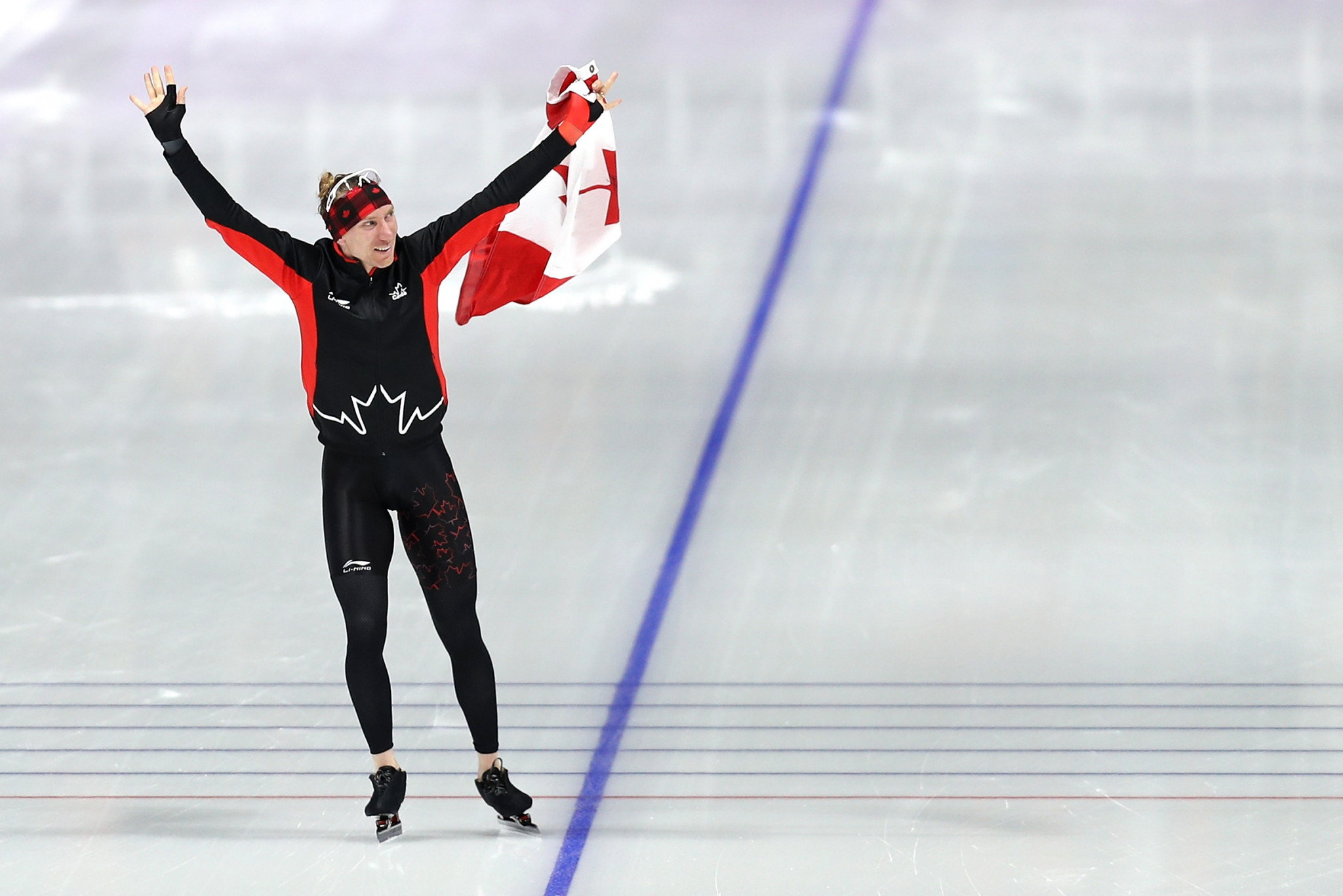 Dutch-born Canadian sets Olympic record to win men's 10,000m speed skating gold at Pyeongchang 2018