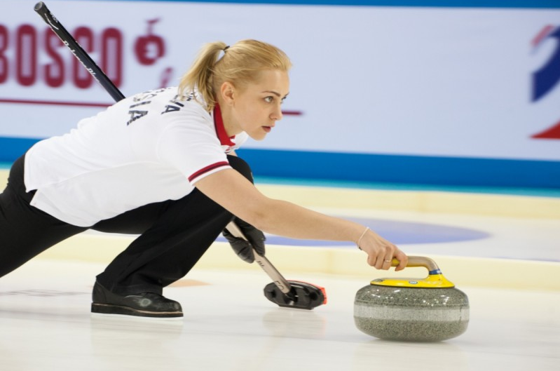 Russia's Victoria Moiseeva and her partner Petr Dron are through to the quarter-finals of the World Mixed Doubles Curling Championship ©WCF