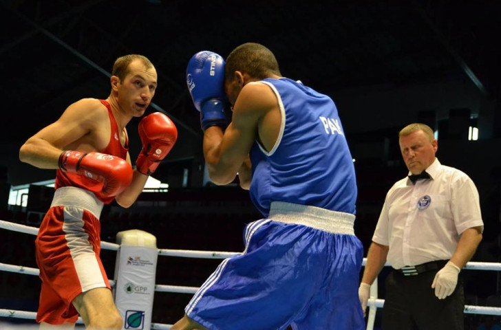 Kyrgyzstan's Ermek Sakenov defeated Pakistan's Gul Zaib at light welterweight