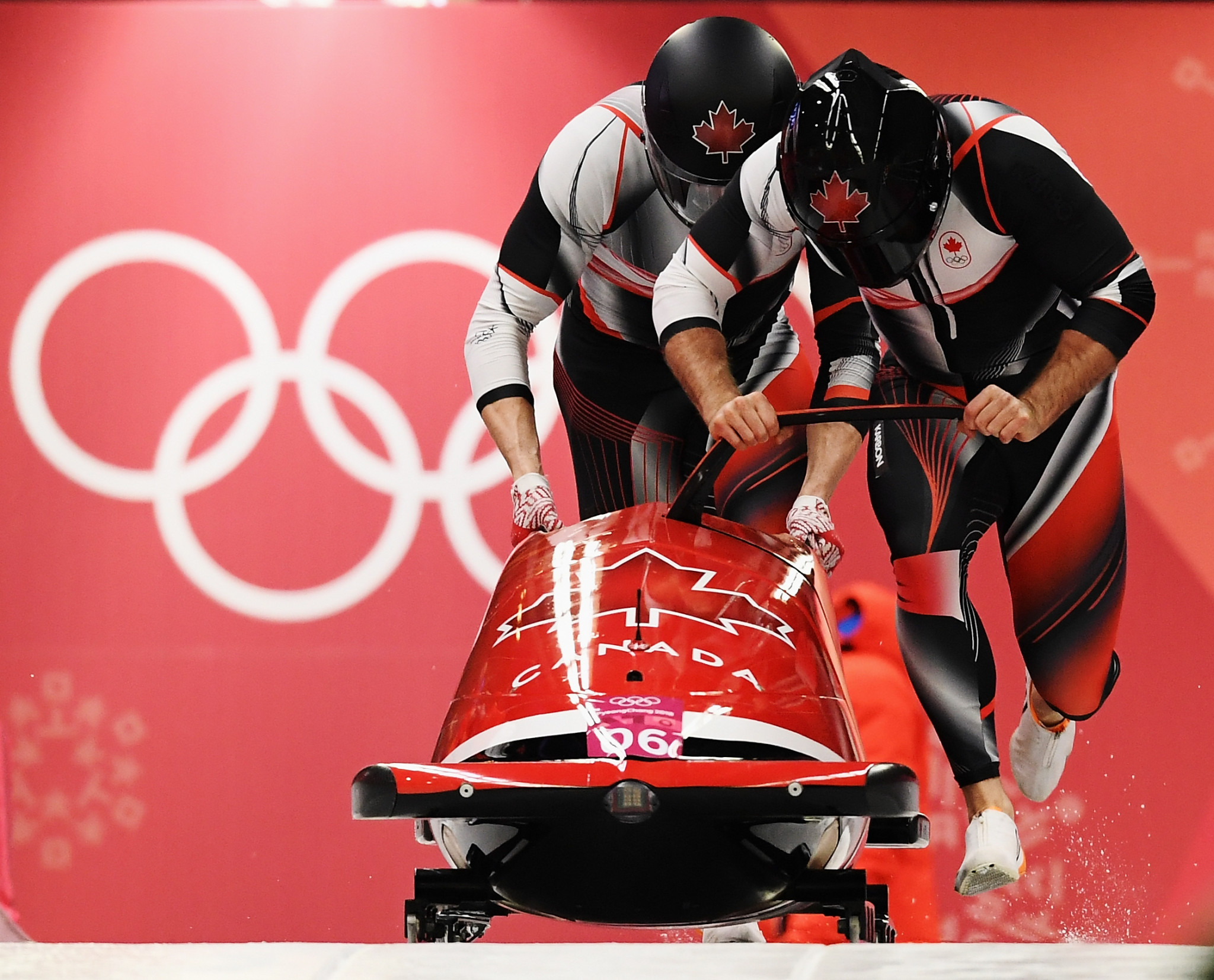 The Canadian duo recorded the same time as their German rivals to share the gold medal ©Getty Images