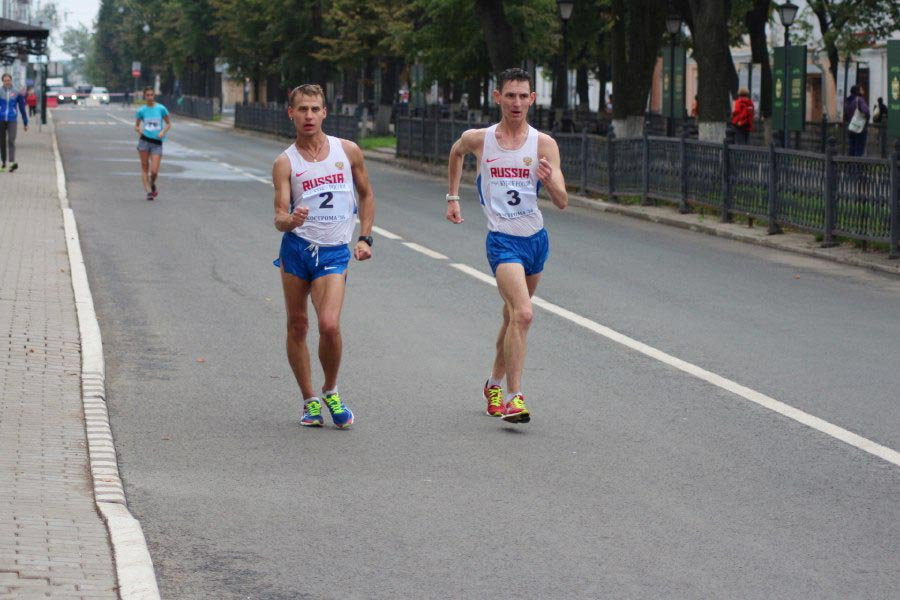 Sergey Sharypov, right, is one of two racewalkers to appeal to the IAAF ©Twitter