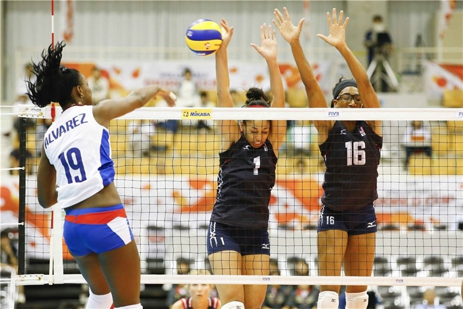 The United States beat Cuba in straight sets to hold the lead going into the third round of the FIVB Women's World Cup ©FIVB 