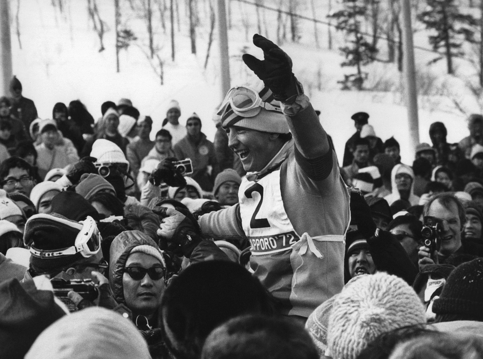 Francisco Fernandez Ochoa celebrates slalom gold at Sapporo 1972 ©Getty Images