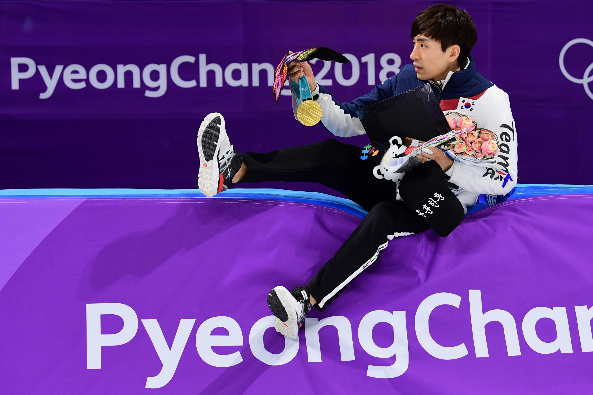 Lee Seung-Hoon won a record 15th Winter Olympics medal for hosts South Korea after claiming victory in the men's mass start event ©Getty Images