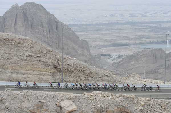 The final stage of the Abu Dhabi Tour saw the riders tackle a gruelling climb on Jebel Hafeet ©Abu Dhabi Tour