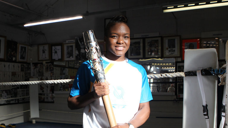Nicola Adams visited her first boxing club in Leeds when she carried the Queen's Baton during the build-up to Glasgow 2014 ©Glasgow 2014