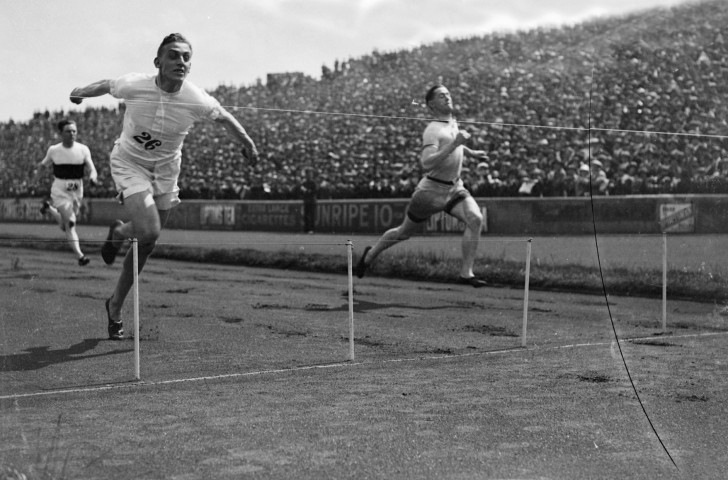 Britain's Harold Abrahams, whose victory at the 1924 Paris Olympics was featured in the Oscar-winning Chariots of Fire, pictured winning the AAA 100 yards title earlier in the same year ©Getty Images