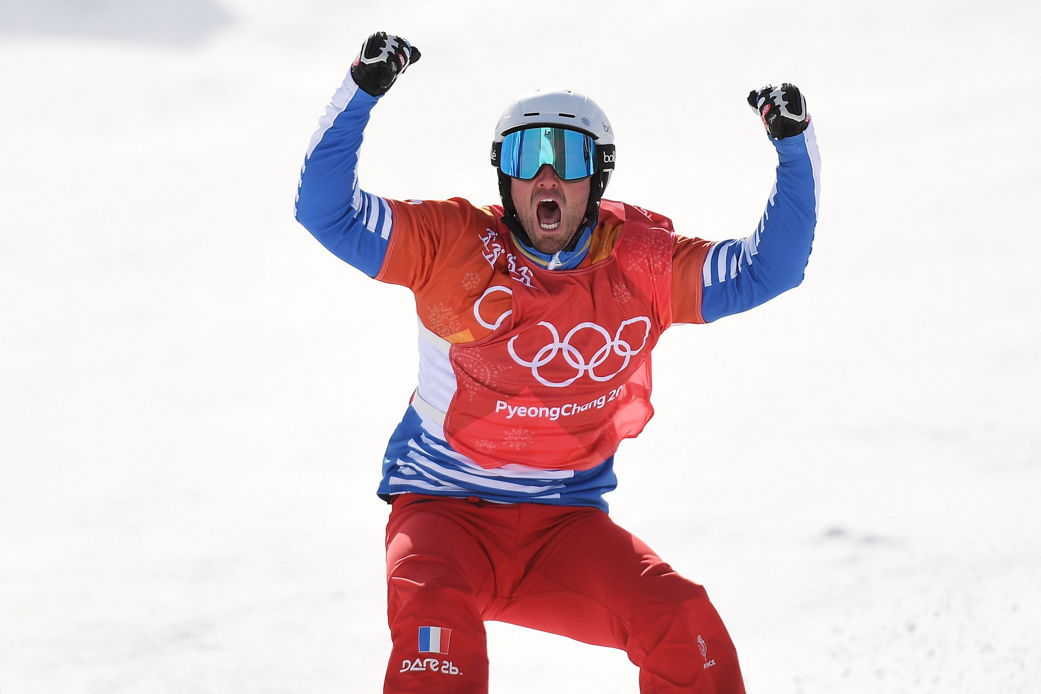 Olympic champions seek to maintain Snowboard Cross World Cup leads in La Molina