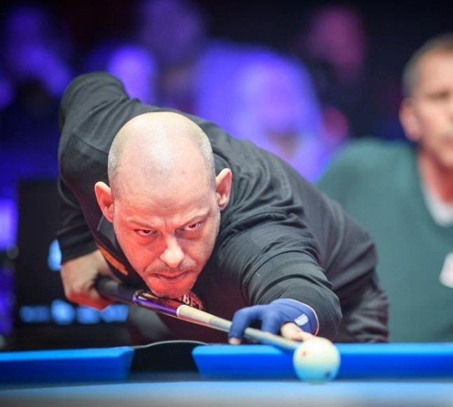 Boyes produces stunning comeback to reach semi-finals at World Pool Masters