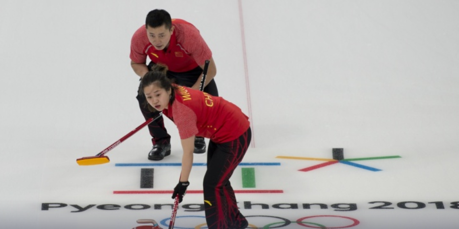 It is hoped that an expanded mixed doubles curling event will be held ©WCF
