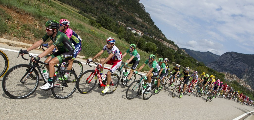 UCI vow to implement men’s road cycling reforms despite ASO withdrawing Tour de France from 2017 WorldTour calendar