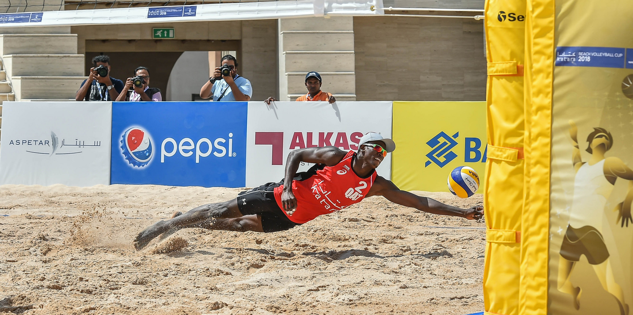 Cherif Younousse and Ahmed Tijan, Qatar's leading team at their home tournament, will need to come through a play-off tomorrow if they are to join the Norwegians in round two ©FIVB