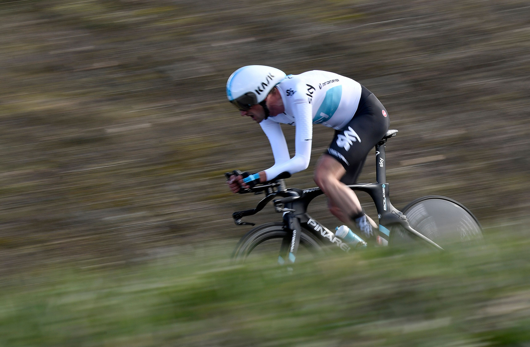 Poels clinches time trial victory at Paris-Nice to boost general classification hopes