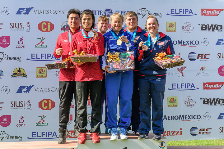China and the United States joined winners Finland on the mixed team trap podium, taking the silver and bronze medals respectively ©ISSF