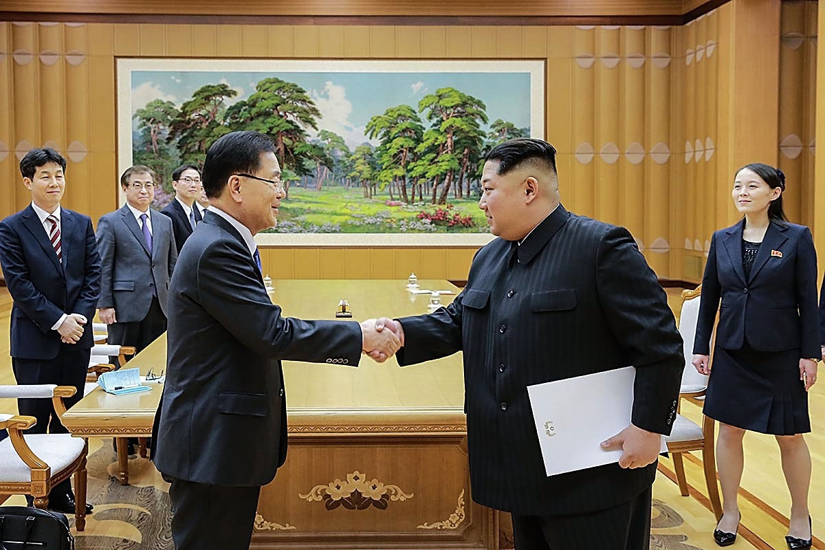 North Korea's leader Kim Jong-un, right, met with South Korean officials earlier this week ©Getty Images