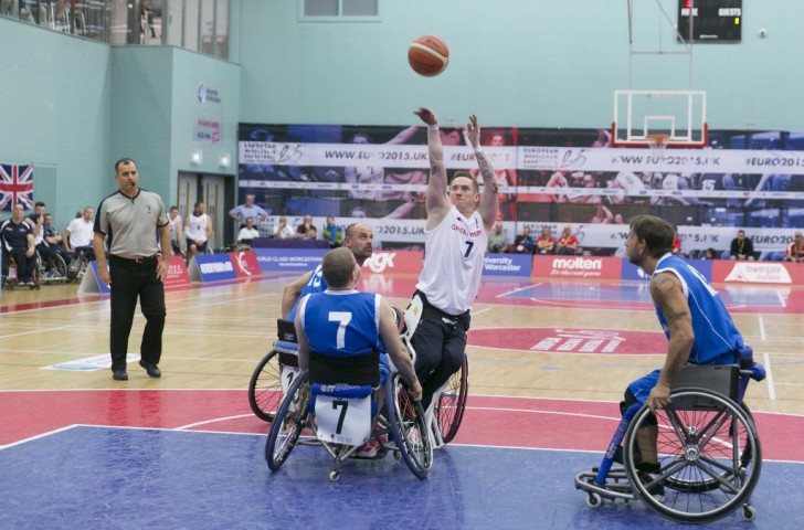 Great Britain beat Italy 77-48 to secure their place in the semi-finals of the men's competition